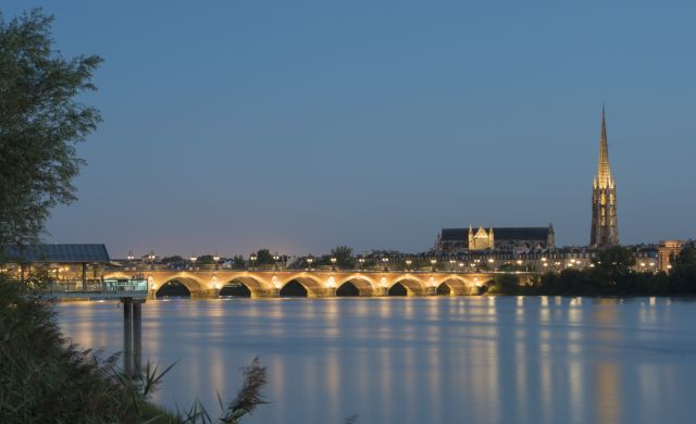 Architecture Bordeaux©Alban_Gilbert-CRTNA-Le_pont_de_pierre_au_coucher_du_soleil-9710