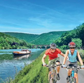 De Maas fietsroute/Voie verte Trans-Ardennes