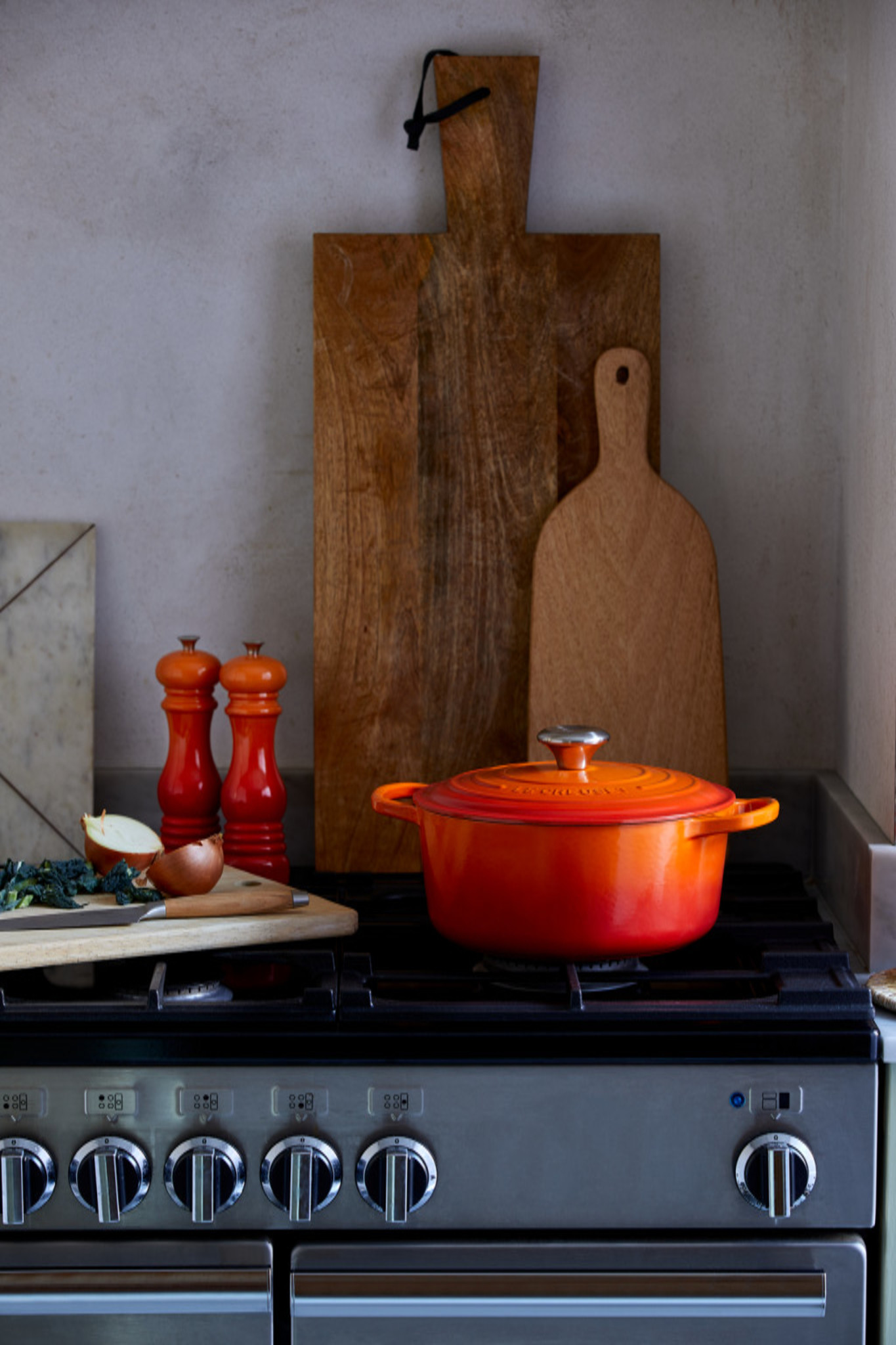 From casseroles and cookware sets to frying pans and woks, Le Creuset offers cast iron classics and modern kitchen essentials (photo © Le Creuset).