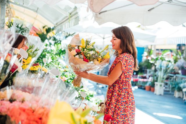 Flower market in Nice Cote d'Azur @AGENCE MEDIA - H 265 OTMNCA