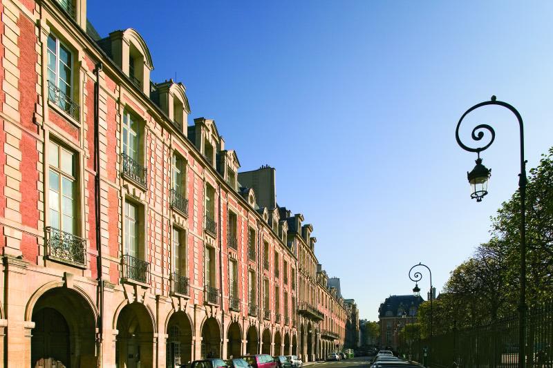 The Place Des Vosges In Paris