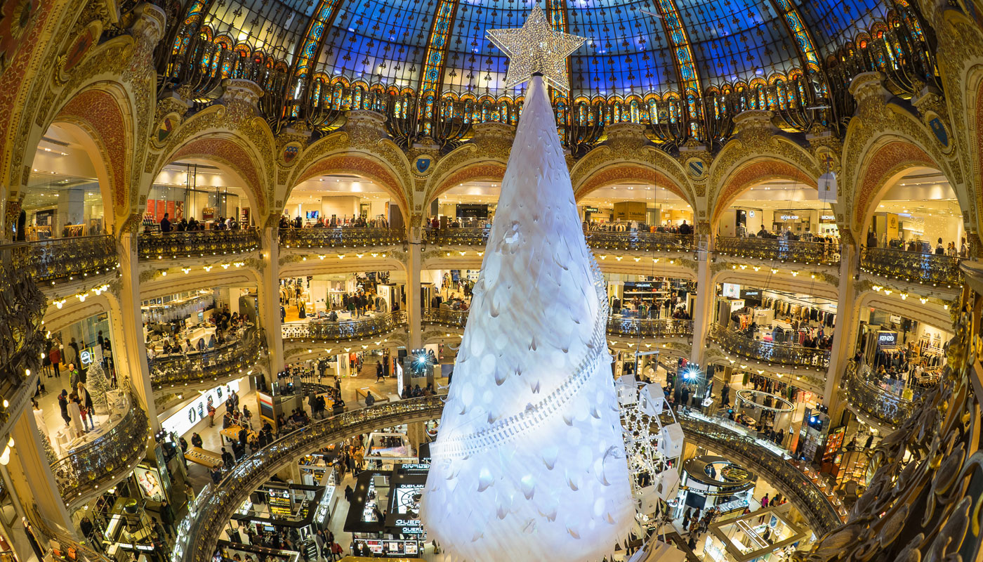 Christmas shopping in Paris
