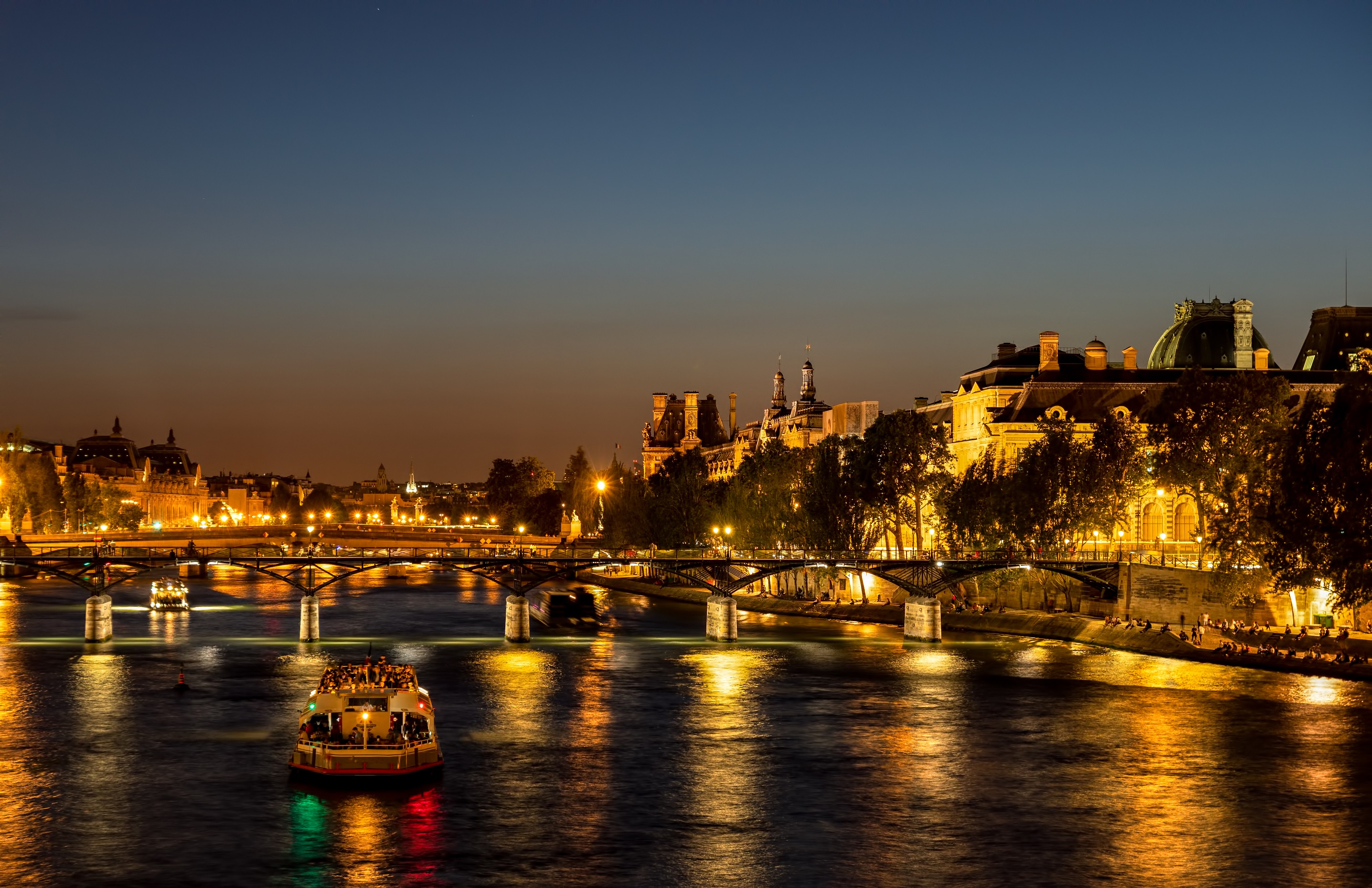 Parisian images of the Pont des Arts