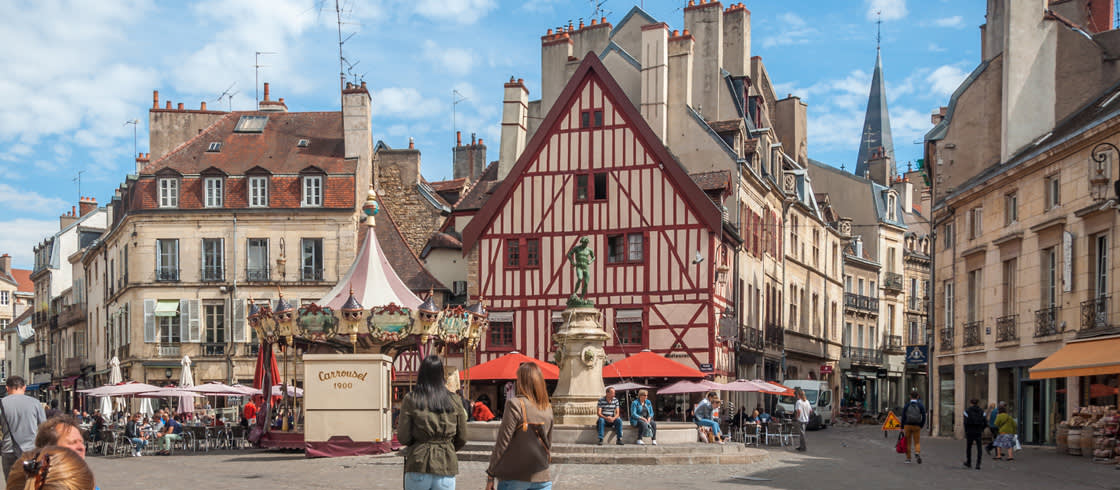 La famosa plaza de François Rude, en Dijon.