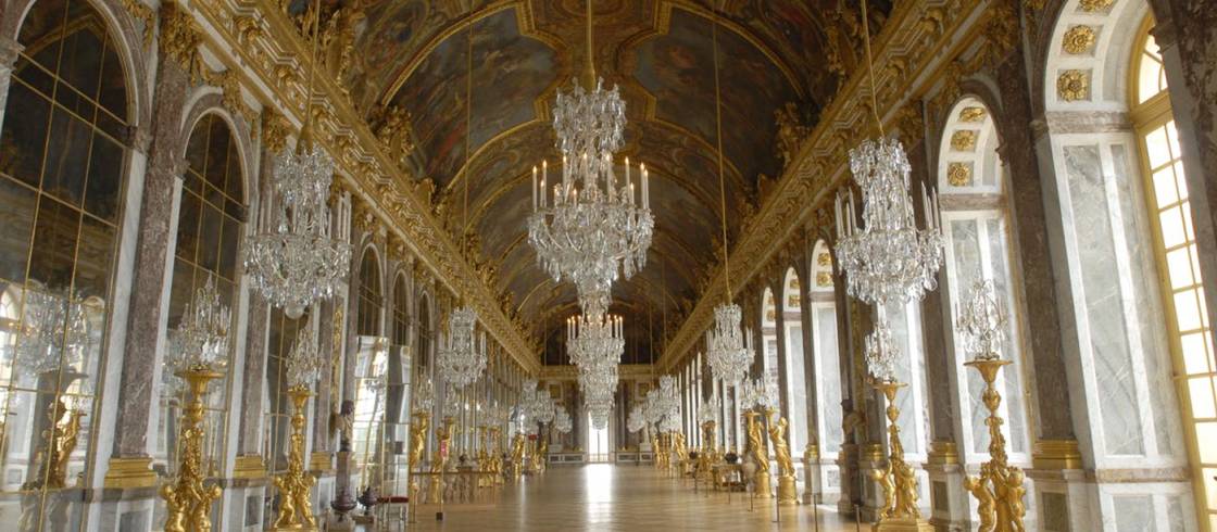 ヴェルサイユ宮殿へようこそ
