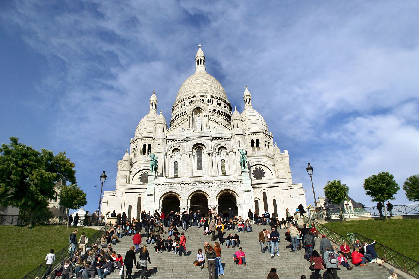Basilika Sacre Coeur De Montmartre In Paris