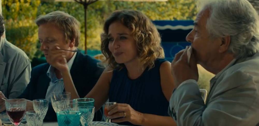 Valeria Bruni-Tedeschis film "Les Estivants" er fuld af middage på Den franske Riviera